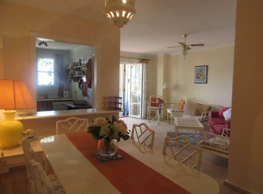 Apartment In El Paraiso - Near Puerto Banus Estepona Luaran gambar